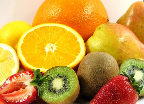 夏天水果大比拼,6种水果哪个更营养?哪些能多补充到维生素c?