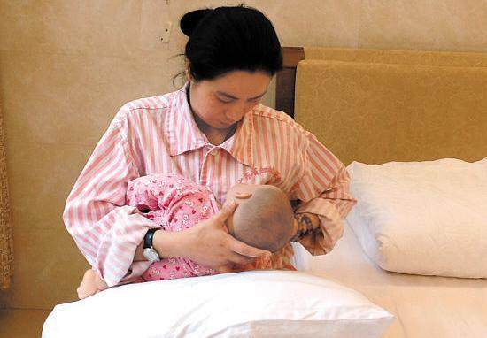 错误的哺乳姿势,可能导致宝宝长成"丑八怪"!