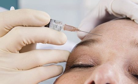 水光针注射的成分是有不同的,所以注射水光针的效果和保持时间也会有