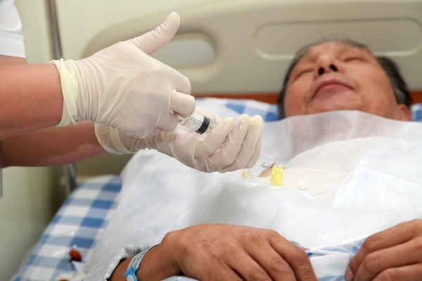 哪些患者应该化疗或者放疗,两者有什么区别?很多人都搞不清楚