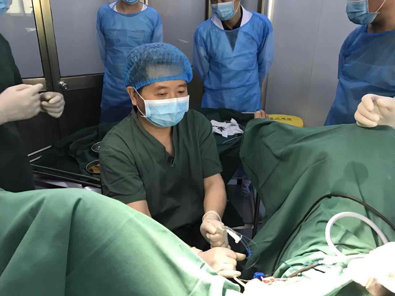 局麻下棒状水囊前列腺扩开术治疗前列腺增生