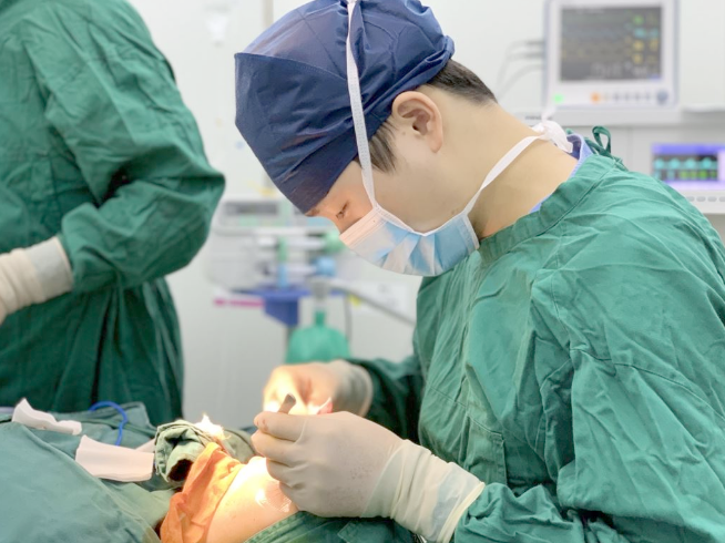 做隆鼻手术,你到底会有什么感觉?-张勍枫执业医师-爱问医生