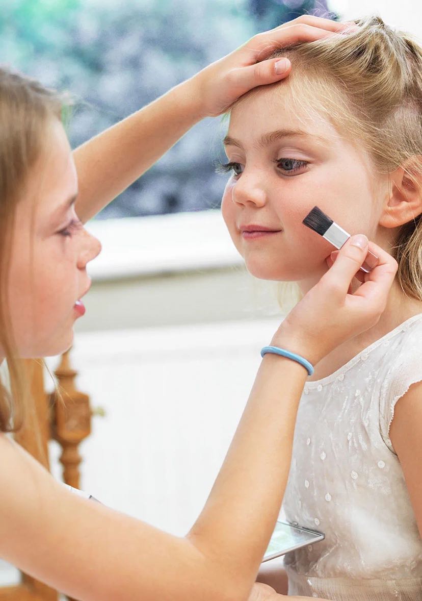 小朋友也有专用化妆品?谨防这些三无彩妆!