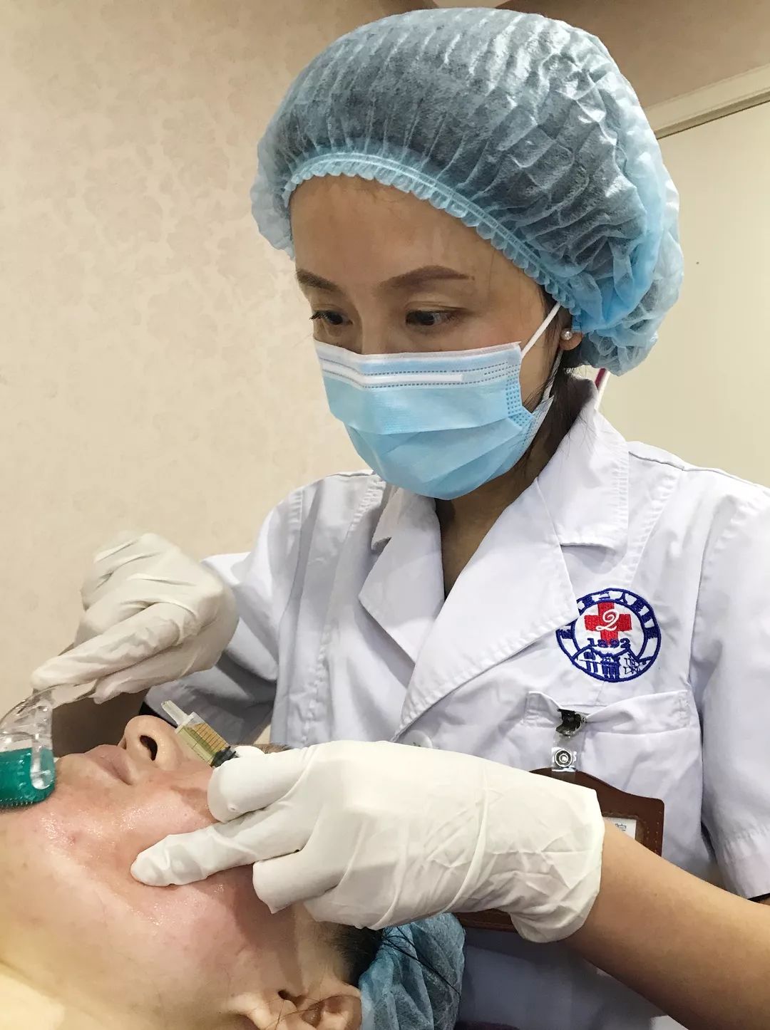 "微"微一"针" 很倾城-何梅副主任医师-爱问医生