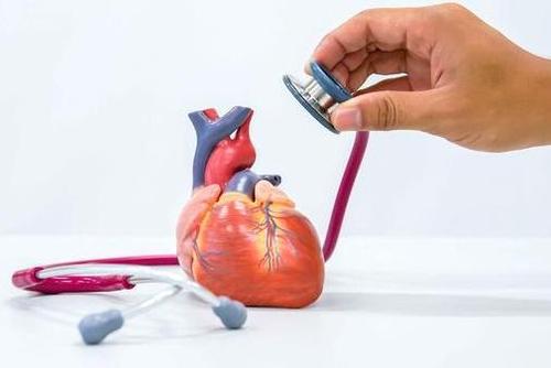 房颤)是常见的心律失常之一,用通俗的话说就是患者出现了"心脏乱跳"的