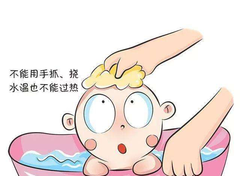 其次小孩子洗头注意 不要用强碱肥皂,最好用宝宝专用的洗发液, 以免