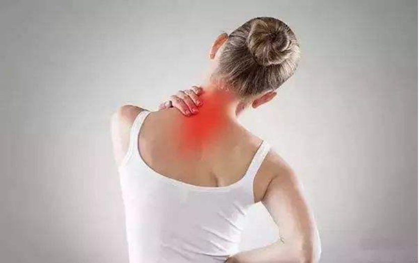 起床后发觉脖子疼痛