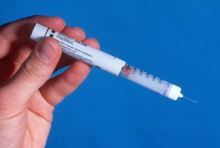 况愈下,还合并了严重的肺部感染,必须借助呼吸机和升压药维持生命体征