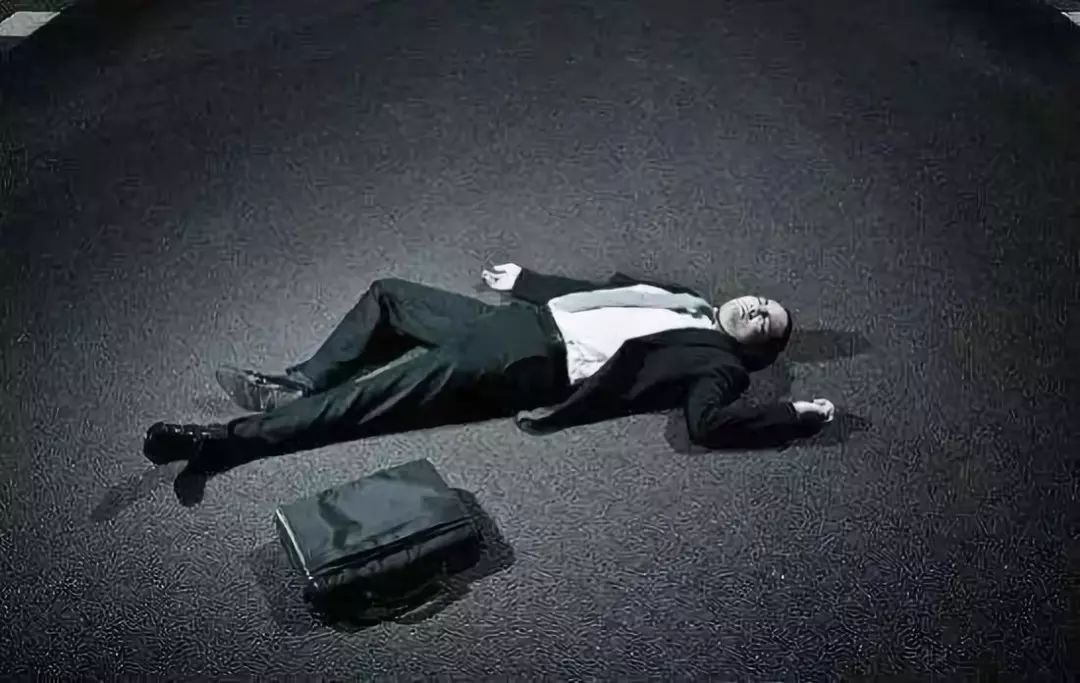 抑制等因素影响,导致癫痫夜间发作猝死率升高,大部分有夜间发作的病史