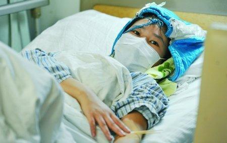 对于副作用明显的女性再障病人来说,冒然停药固然是不可取的,在临床