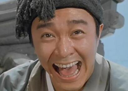 上唇肌,提上唇鼻翼肌,减弱提上唇肌力来解决大笑时过度暴露牙龈的问题
