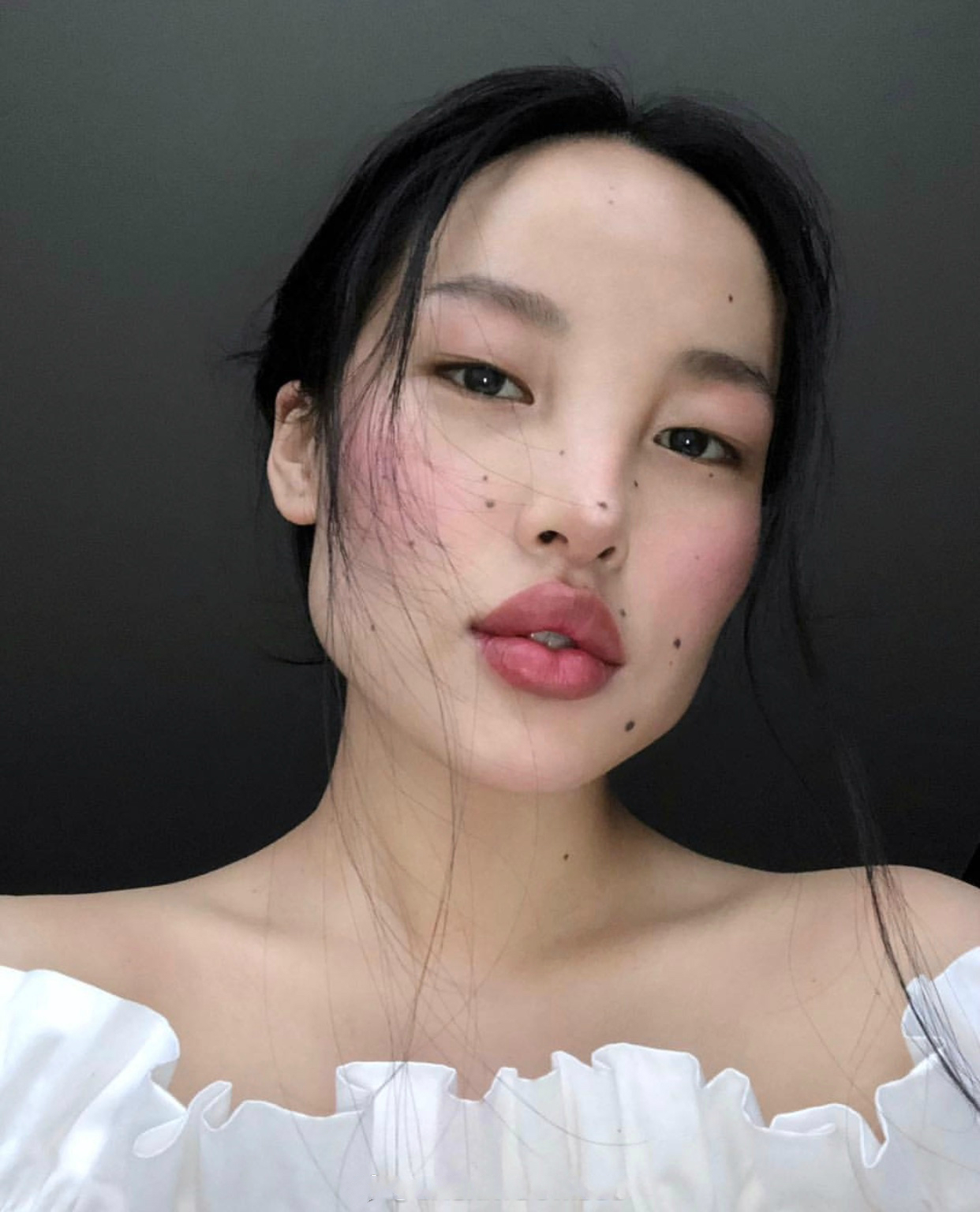 阿凡达式的鼻背宽度,真的是高级脸吗?