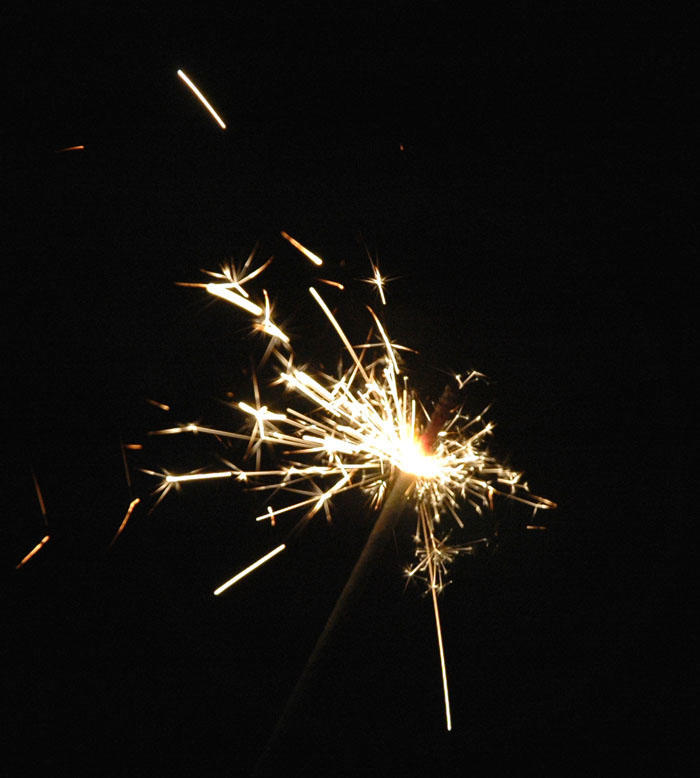 孩子做事拖拉磨蹭,没热情,无目标,美国专家:需要点燃他的火花