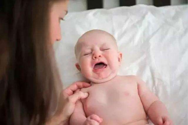 宝宝发烧“抽筋”了怎么办? <wbr>家长需要知道哪些知识?