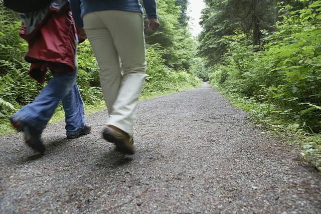 60歲早晚各走路鍛鍊1小時可以嗎?醫生提醒:避開這2個誤區很