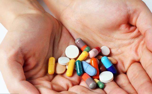 糖尿病常规用药二甲双胍怎样服才算正确长期服用需注意这些问题