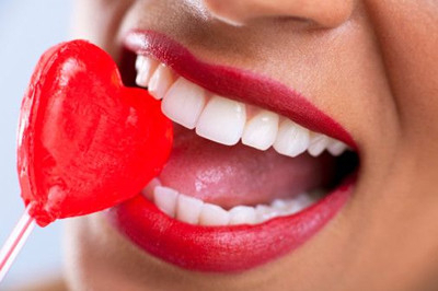 此外,洗牙前要进行全面的口腔检查,洗牙后3小时内不要抽烟,不要饮用有