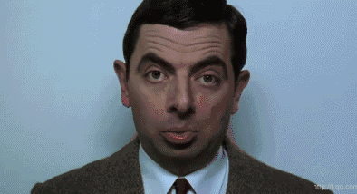 一笑,哎呀法令纹出来了,一眯眼,鱼尾纹好深,瞪大眼睛一看,抬头纹没救