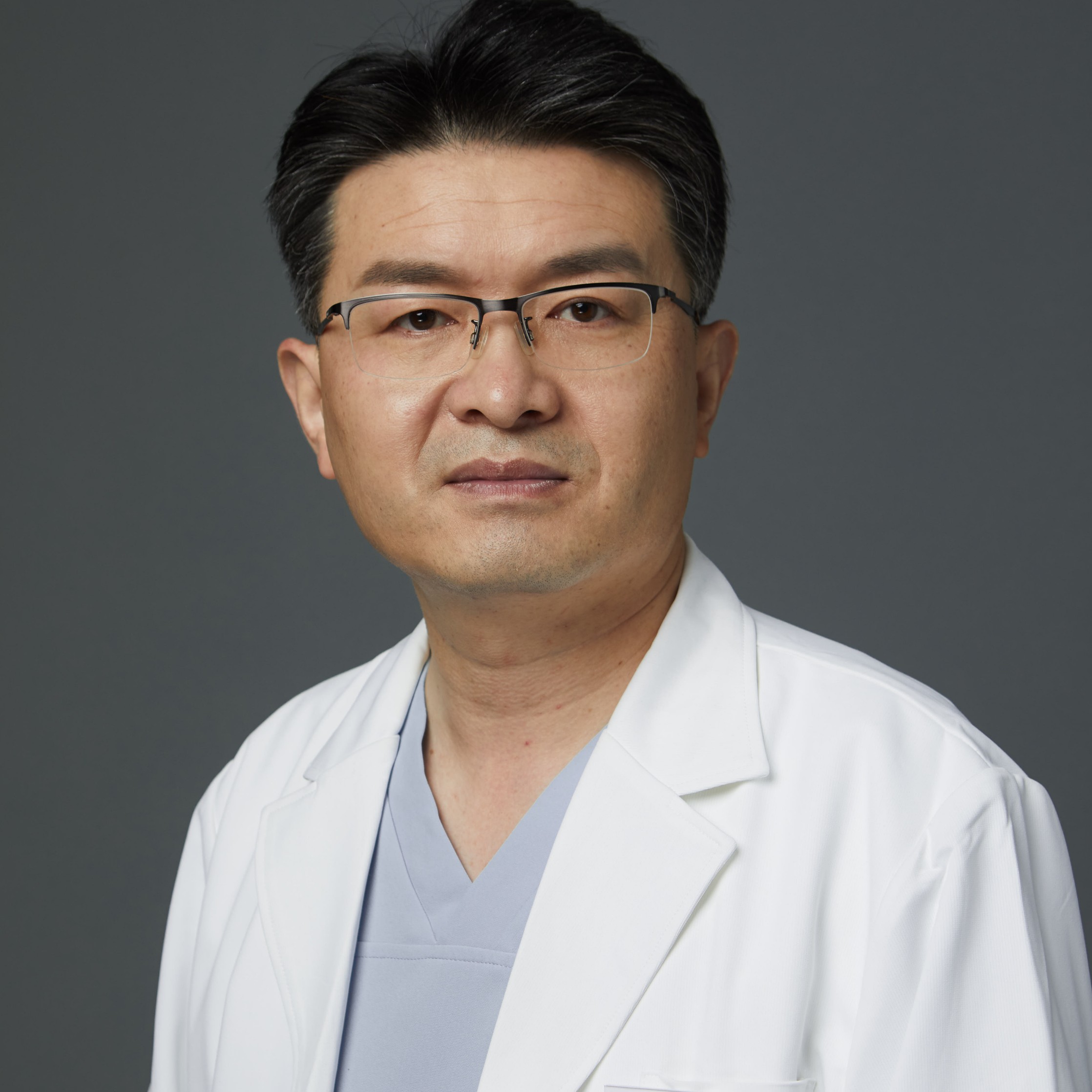 闫建国住院医师