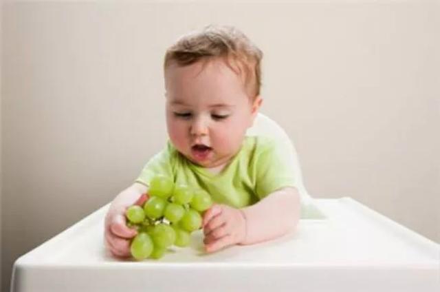 宝宝冬天吃水果要不要加热，你做对了吗？