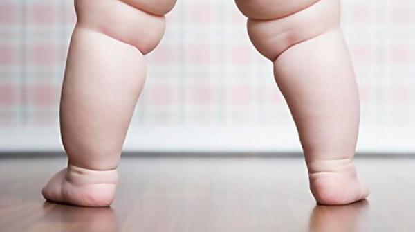 人工喂养的宝宝容易发胖？喂养不当才是根源