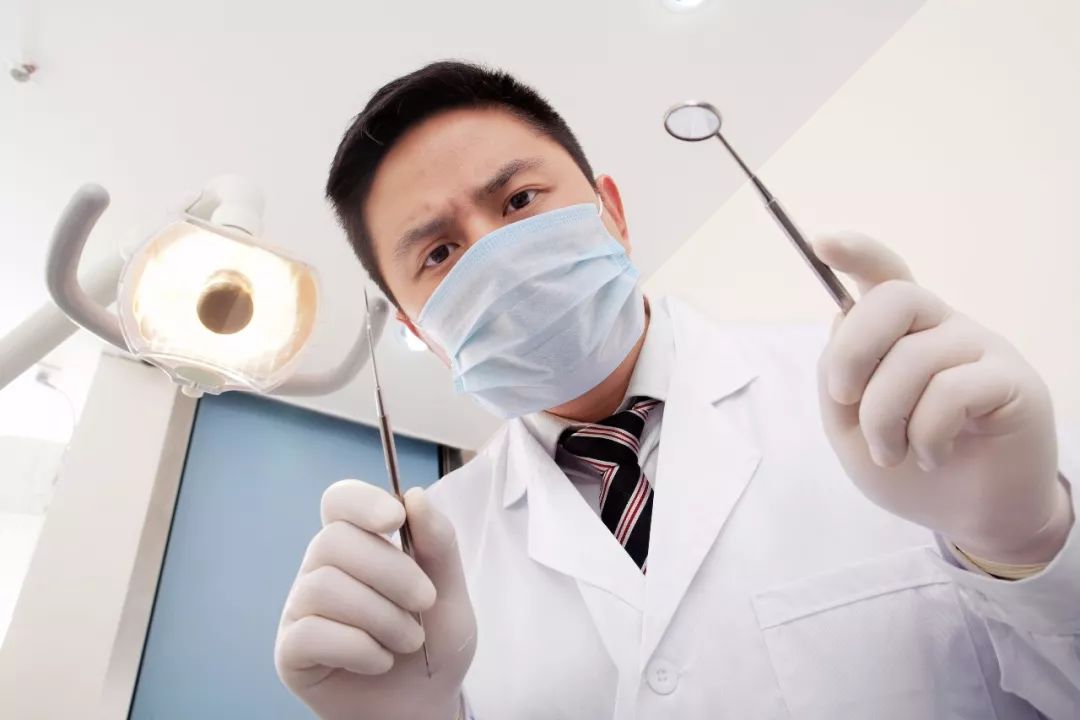 你的这些不良习惯会毁了你的一口好牙