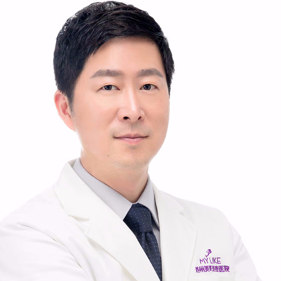 擅长:眼鼻部整形,面部轮廓整形,乳房整形 医生简介>>