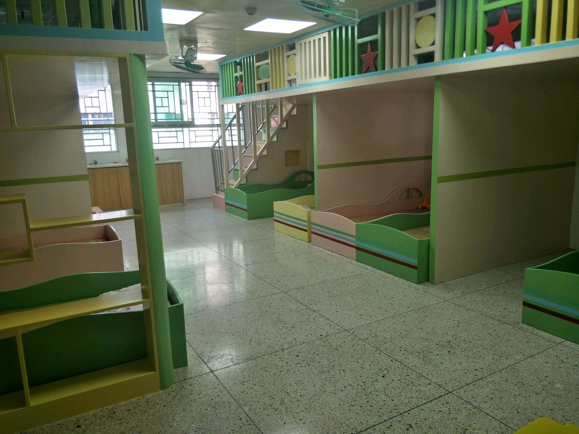 儿童福利院之行,可怜的孩子们