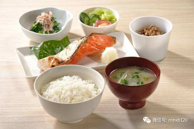 【宜】肝脾肿大宜吃赤豆,李,大枣,裙带菜,甲鱼,龟,海带,紫菜.