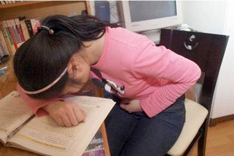 的症状:1 大便次数性状当我们孩子一天有超过三次大便或者水泻样大便