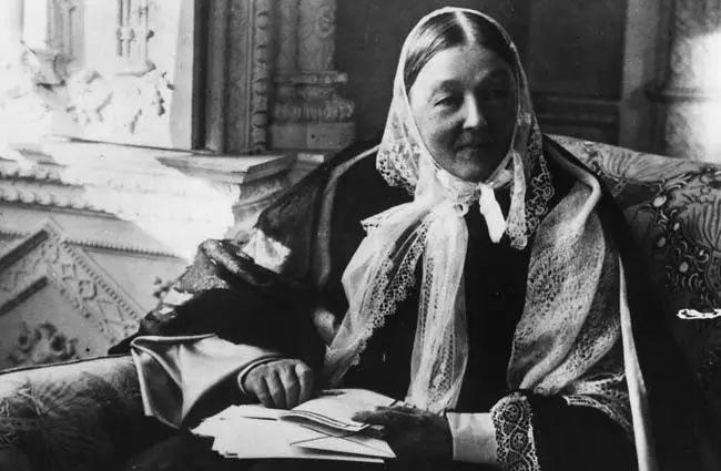 护士节|重温南丁格尔的故事-夏天主治医师-爱问医生