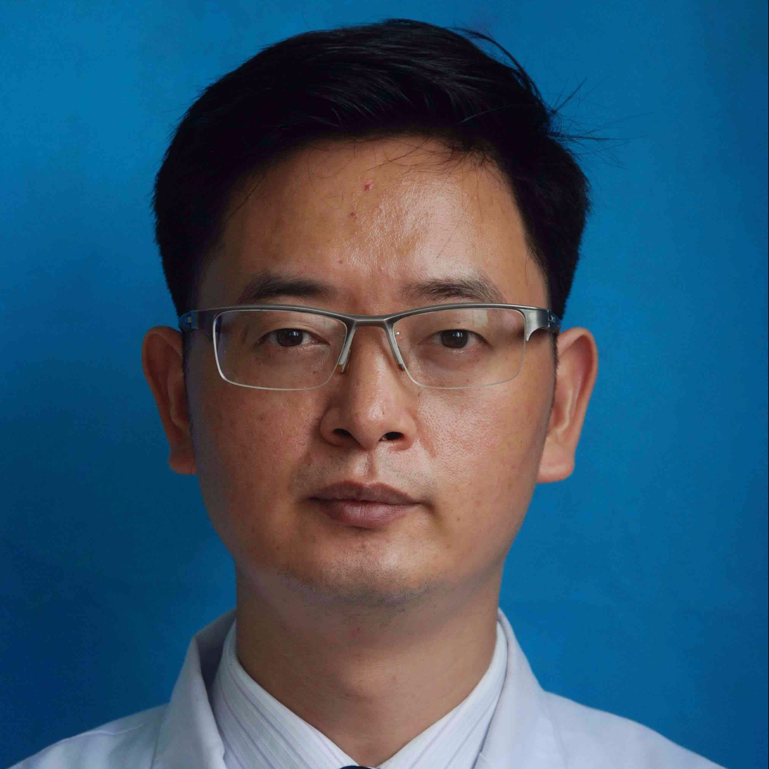 杨宇副主任医师-爱问医生