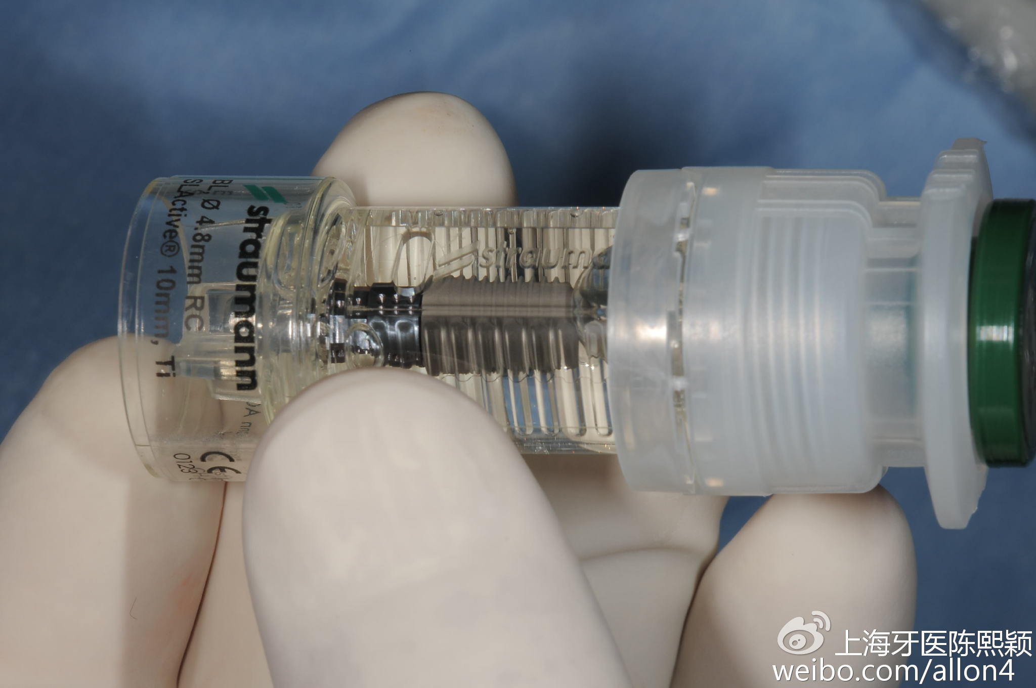 种植牙100问(2):种植体之间有什么区别?