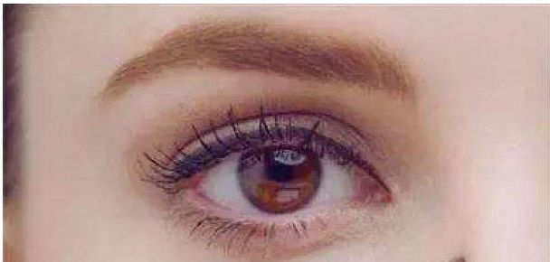 欧式眼需要眼睛有一定的长度,才能够驾驭大平行的欧式风格.